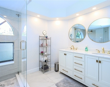 586 Beachwalk Circle - Photo Thumbnail 17