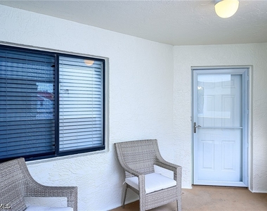 586 Beachwalk Circle - Photo Thumbnail 3