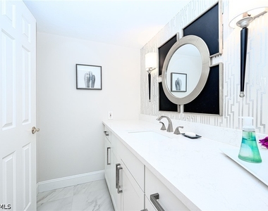 586 Beachwalk Circle - Photo Thumbnail 19
