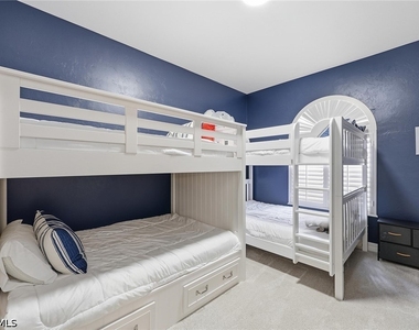 7673 Mulberry Lane - Photo Thumbnail 16