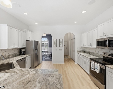 7673 Mulberry Lane - Photo Thumbnail 9
