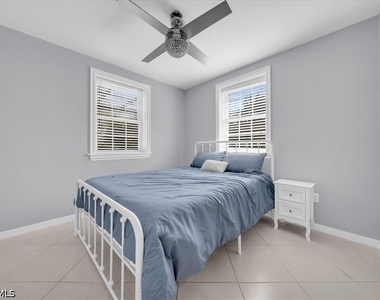 2750 Manorca Avenue - Photo Thumbnail 12