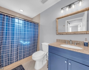 2750 Manorca Avenue - Photo Thumbnail 13