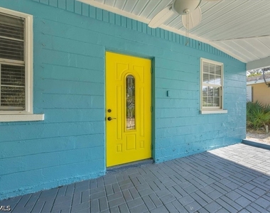 2750 Manorca Avenue - Photo Thumbnail 1