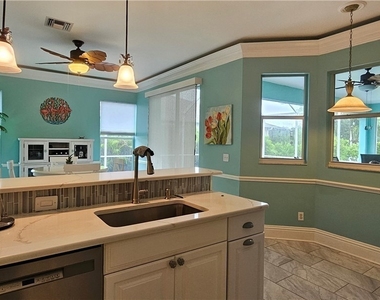 520 Crossfield Circle - Photo Thumbnail 9