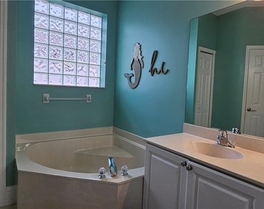 520 Crossfield Circle - Photo Thumbnail 15