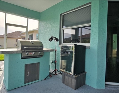 520 Crossfield Circle - Photo Thumbnail 24