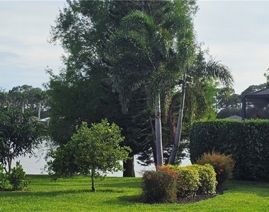 520 Crossfield Circle - Photo Thumbnail 29