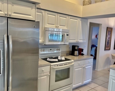 930 Marble Drive - Photo Thumbnail 15