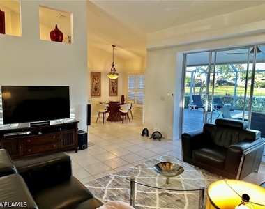 930 Marble Drive - Photo Thumbnail 10