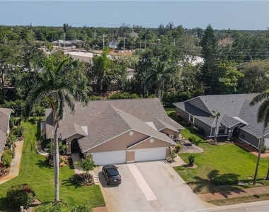 430 Saint Andrews Boulevard - Photo Thumbnail 27