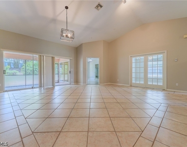 430 Saint Andrews Boulevard - Photo Thumbnail 21