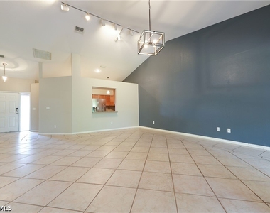 430 Saint Andrews Boulevard - Photo Thumbnail 22