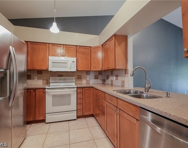 430 Saint Andrews Boulevard - Photo Thumbnail 19