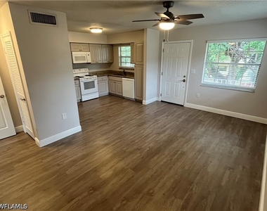 3325 Airport Road N - Photo Thumbnail 4