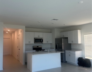 4241 Caterina Court - Photo Thumbnail 14