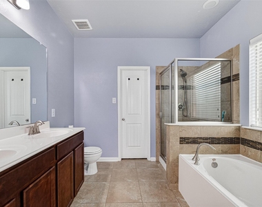 8123 Aleppo Pine Ln - Photo Thumbnail 15