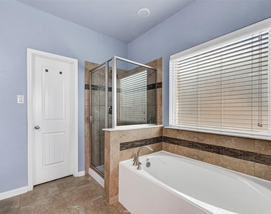 8123 Aleppo Pine Ln - Photo Thumbnail 14