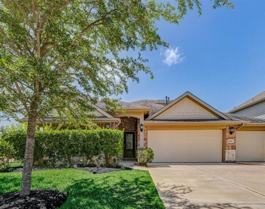 20143 Wedgewood Grove Lane - Photo Thumbnail 2