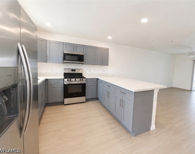 3815 Chiquita Boulevard S - Photo Thumbnail 19