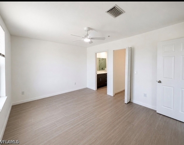 3815 Chiquita Boulevard S - Photo Thumbnail 37