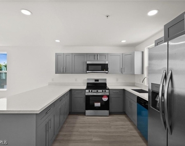 3815 Chiquita Boulevard S - Photo Thumbnail 3