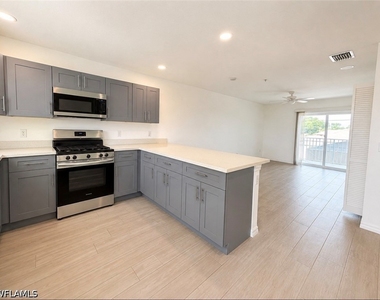 3815 Chiquita Boulevard S - Photo Thumbnail 21