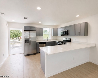 3815 Chiquita Boulevard S - Photo Thumbnail 18