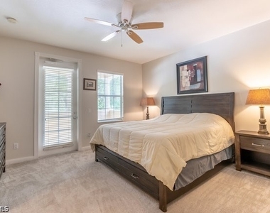 28495 Villagewalk Boulevard - Photo Thumbnail 25