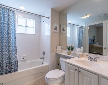 28495 Villagewalk Boulevard - Photo Thumbnail 18
