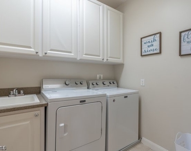 28495 Villagewalk Boulevard - Photo Thumbnail 24