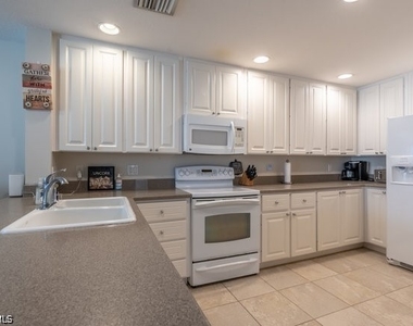 28495 Villagewalk Boulevard - Photo Thumbnail 15
