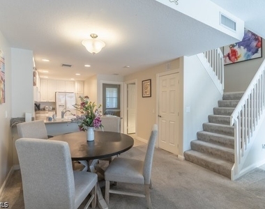 28495 Villagewalk Boulevard - Photo Thumbnail 11
