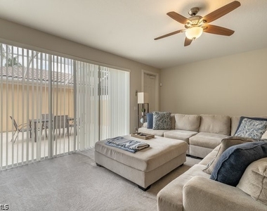 28495 Villagewalk Boulevard - Photo Thumbnail 6