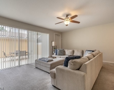 28495 Villagewalk Boulevard - Photo Thumbnail 5