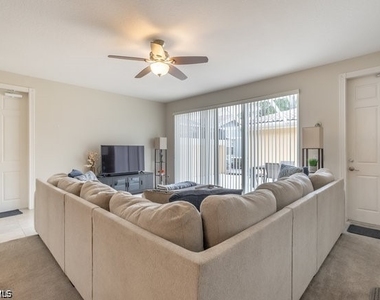 28495 Villagewalk Boulevard - Photo Thumbnail 9