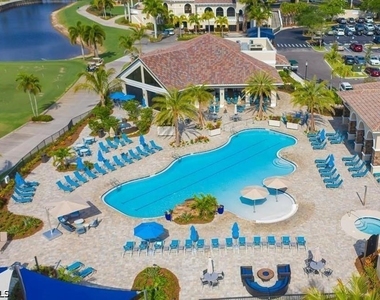 10474 Smokehouse Bay Drive - Photo Thumbnail 14