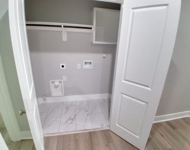 790 Fair Street - Photo Thumbnail 8