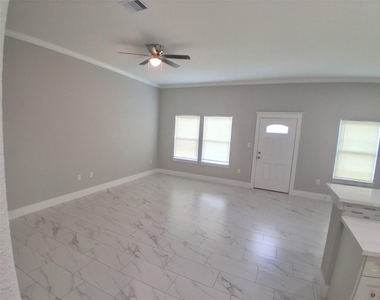 790 Fair Street - Photo Thumbnail 4