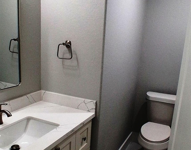 790 Fair Street - Photo Thumbnail 2
