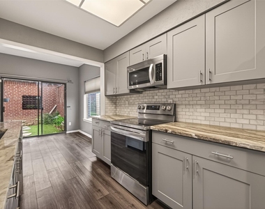 7447 Cambridge Street - Photo Thumbnail 20