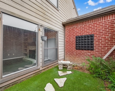 7447 Cambridge Street - Photo Thumbnail 36