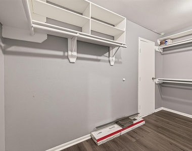 7447 Cambridge Street - Photo Thumbnail 32