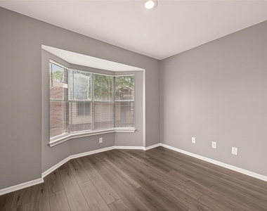 7447 Cambridge Street - Photo Thumbnail 26