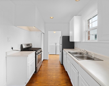 1510 Harold Street - Photo Thumbnail 10