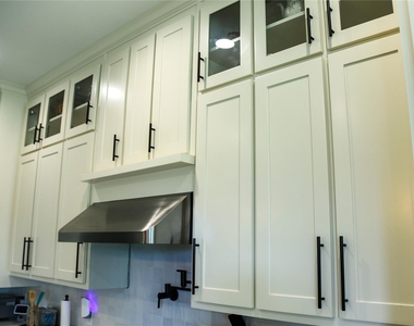 313 Mandavilla Way - Photo Thumbnail 9