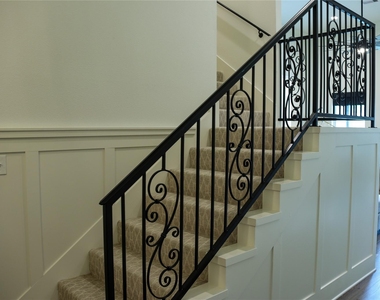 313 Mandavilla Way - Photo Thumbnail 21