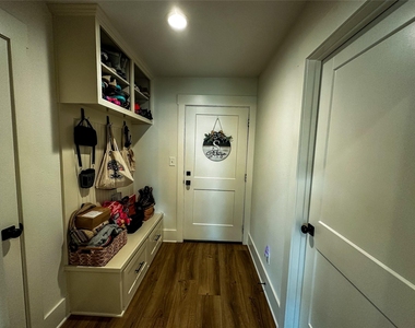 313 Mandavilla Way - Photo Thumbnail 25