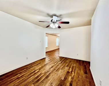 5518 Gibralter Place - Photo Thumbnail 2