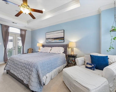 4212 Dickson Street - Photo Thumbnail 14